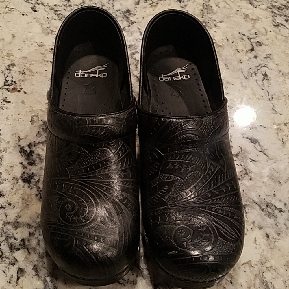 Clogs for nurses, chefs etc